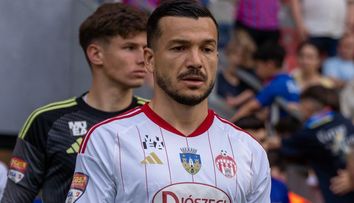 Care este starea lui Cosmin Matei după accidentarea gravă suferită în meciul cu Steaua. Fotbalistul celor de la Sepsi, scos pe targă și dus la spital