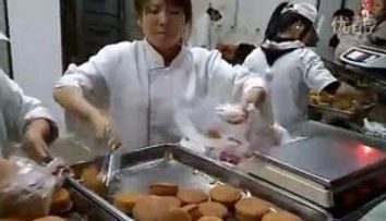 VIDEO. Uite ce isi comanda chinezii de la fast-food: