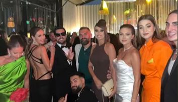 Concurenții de la Survivor, invitați la o petrecere mondenă. S-au îmbrăcat la patru ace și au fost de nerecunoscut