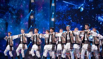 Românii au talent, 3 mai 2024. Ansamblul Folcloric „Mugurașii Mânăstireni” a adus voia bună pe scenă! Cei 22 de tineri au reușit să ridice o sală întreagă în picioare