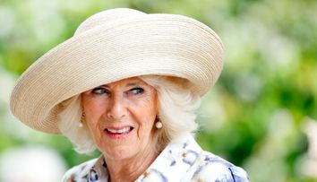 Regina Camilla, schimbare de look la 78 de ani. Cum arată cu sprâncenele tatuate