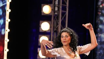 Mihai Petre – pus la punct de un concurent de la “Romanii au talent”