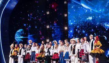 Românii au talent, 3 mai 2024. Ansamblul Folcloric GESO a reușit să emoționeze o țară întreagă cu cântecul lor despre românii plecați în străinătate: „Ați adus și zâmbete, ați adus și lacrimi!”