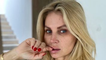 Andreea Bănică, nemachiată după o noapte albă. Cum au reacționat fanii când au văzut-o așa