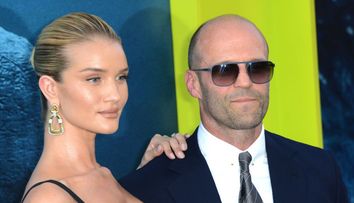 Jason Statham și Rosie Huntington Whiteley așteaptă cel de-al doilea copil. Modelul a postat prima poză cu burtica de gravidă