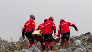 Avalanșă în Masivul Bucegi, pe Valea Coștilei: Un angajat ISU a murit. Avea doar 35 de ani