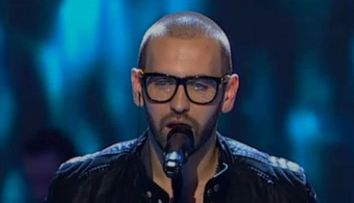 Silviu Pasca a vrut sa arate ca poate canta si altceva in afara de muzica rap. L-a facut pe Horia Brenciu sa il cheme sa cante in concertele lui