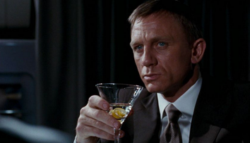 Bond trebuie să renunțe la Vodka Martini. Ce au descoperit cercetătorii după ce au analizat filmele din seria 007
