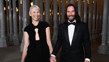 După o viață de suferință, a găsit femeia care să îl facă să zâmbească din nou. Keanu Reeves, mai fericit la niciodată