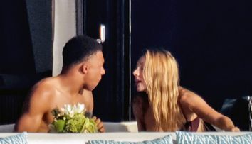 Kylian Mbappe, vacanță de lux în Sardinia alături de iubita lui! Ester Exposito a făcut furori în costum de baie pe iaht
