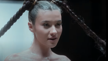 Piesa care a spart toate tabuurile! Cine e artista care i-a supărat pe bărbați cu versurile ei “vulgare”, dar pe care femeile o adoră