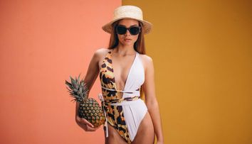 (P) Costumele de baie în 2022 - Ce modele se poartă în acest an?