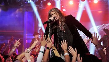 Scandal în sânul trupei Aerosmith. Toboșarul Joey Kramer și-a dat în judecată colegii