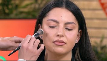 Machiajul „glowy” care face furori: trucurile simple dezvăluite la „Vorbește Lumea” pentru un ten radiant fără produse scumpe