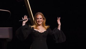 Motivul șocant pentru care Adele refuză să cânte în pauza Super Bowl 2026! De ce îi este frică artistei: „Se teme că ar putea...”