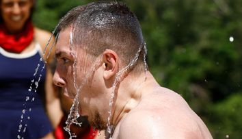 Survivor România 2023: Mihai Zmărăndescu VS Alin! Cine va câștiga punctul