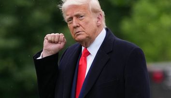 Donald Trump și-a lansat propria linie de parfumuri cu esență de „putere și succes”. Cât costă și cum arată colecția de lux