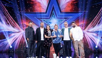Lupta unui șofer bucureștean cu propriul talent îi va lăsa fără cuvinte pe jurații Românii au talent: ”Am fost și șef, am fost și slugă! Dacă aș putea să dau timpul înapoi, aș face teatru și aș cânta...”
