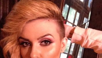 Oana Radu, din ce in ce mai slaba. Cea mai recenta imagine postata de artista a starnit o multime de intrebari