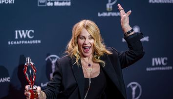 Nadia Comăneci, distincție istorică la gala Laureus, un discurs printre lacrimi și o apariție memorabilă! Detaliul care a atras atenția tuturor la Madrid