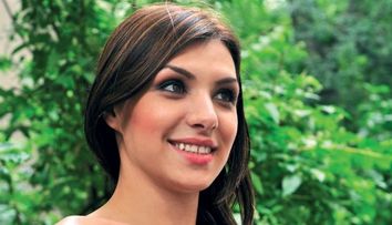 Sorana, aproape de nerecunoscut. Ce coafura si-a facut fosta componenta a trupei A.S.I.A