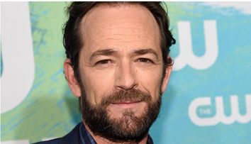 Luke Perry a suferit un ”masiv” accident vascular cerebral. Ce se întâmplă acum cu actorul