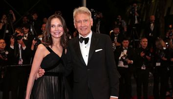 Calista Flockhart, apariție rară pe covorul roșu! Cum arată ”Ally McBeal” la aproape 60 de ani