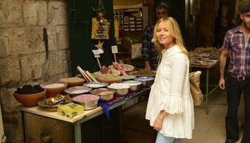Cum si-a petrecut Laura Cosoi vacanta in Israel, sambata, la 