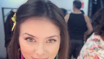 Look spectaculos pentru Anca Dumitra. Cum arată brunetă, cu breton și tunsă bob