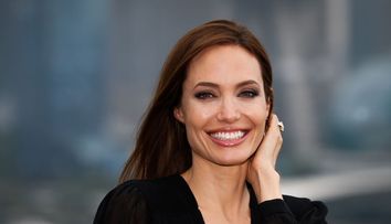 Se spune despre el că ar putea câștiga inima celei mai frumoase femei. AngelinaJolie, în pericol de îndrăgostire
