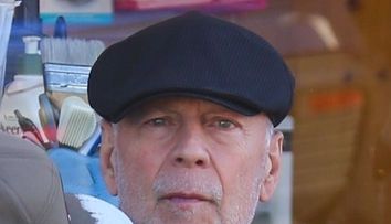 Boala lui Bruce Willis, cel mai bine păstrat secret la Hollywood: “Nu mai putea juca, îi suflau replicile în căști