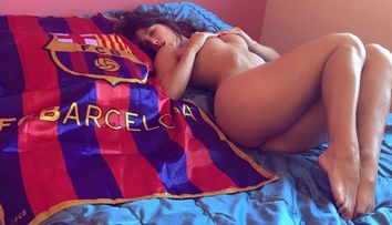 Cea mai sexy fana a Barcelonei le-a facut o promisiune 