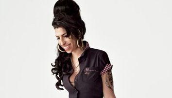 Amy Winehouse va concerta in Romania! Vezi aici cat costa biletele!