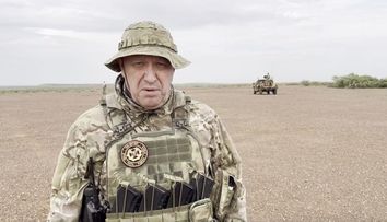 Cine e și cum arată succesorul lui Prigojin la conducerea grupării paramilitare. Are numele de cod ”Grizonatul”