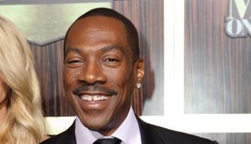 Fiicele lui Eddie Murphy, modele de lenjerie intima. Cum arata cele doua tinere in tinute foarte provocatoare si sumare