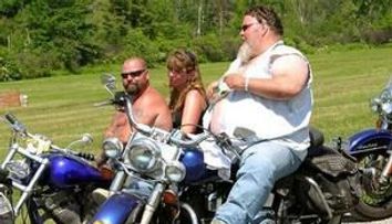 Harley Davidson - Festival cu burtosi si grase, lipsiti de inhibitii! FOTO