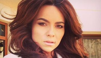 Inna prefera sa apara fara sutien. Imaginile super hot care i-au incantat pe fani