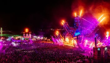 Peste 45.000 de oameni din toată lumea s-au încărcat zilnic cu energia dată de prima ediție Saga Festival
