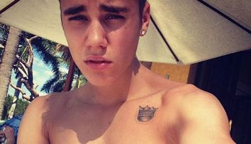 Justin Bieber, din ce in ce mai lipsit de pudoare. Ce le-a aratat el fanilor: FOTO
