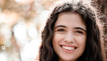 Dora Gaitanovici, finalistă Vocea României 2018, lansează piesa “Doar Eu”