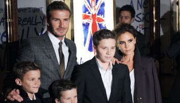 Are 10 ani, doi parinti celebri, dar isi face deja un nume propriu in showbiz. Romeo Beckham este imaginea unui brand faimos