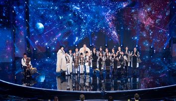 Românii au talent, 15 martie. Copiii din grupul „Nedeia” i-au făcut pe spectatori să aplaude minute în șir. Andra a cântat muzică populară împreună cu ei