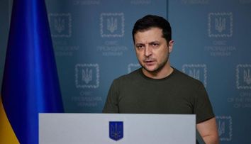 Volodimir Zelenski în format Lego. S-au strâns în jur de 16.000 de euro pentru Ucraina, din vânzarea figurinelor