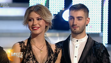 Sore, intr-o rochie de dantela, complet transparenta. Nimeni nu si-a putut lua privirea de la ea