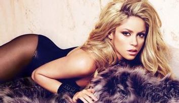 Shakira - amendata pentru ca a dansat intr-o fantana arteziana din Barcelona? VIDEO