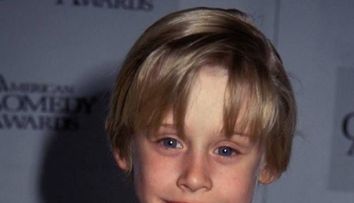 Macaulay Culkin, in concert la New York. Cum arata pe scena fostul copil-minune din 