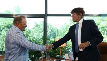Șef sub acoperire, lider de audiență cu transformarea lui Dragoș Anastasiu. Au curs lacrimi de bucurie