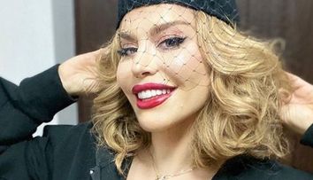 Loredana Groza și-a arătat abdomenul la sală! Artista arată superb la 49 de ani