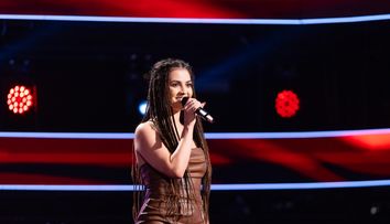Vocea României, 27 septembrie. Roxana Sava a făcut-o pe Theo Rose să regrete că nu s-a întors! Cu cine a ales concurenta să meargă în etapa următoare: „Tu ai văzut ce am văzut eu?!”