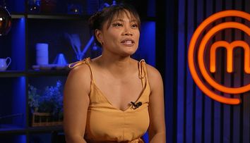Ruthie Kuszai locuiește în România de 12 ani și este fascinată de țara noastră! Ea se numără printre cei 20 de concurenți care intră în bucătăria celui mai tare cooking show